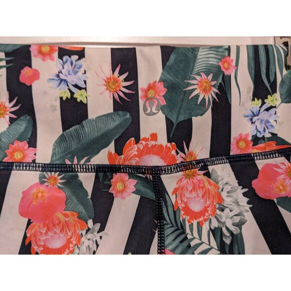 Lululemon Wunder Under Crop‎ Palm Play Multi - Picture 3 of 4